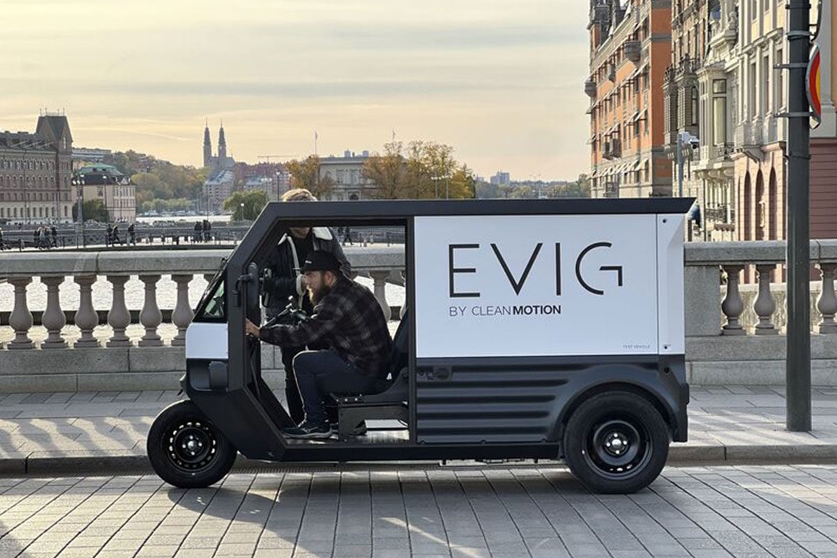 EVIG Clean Motion light electric delivery van