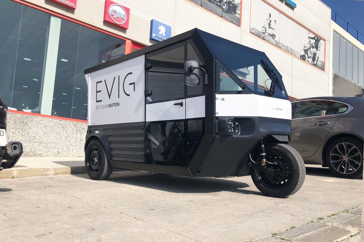EVIG Clean Motion light electric solar powered delivery van Spain